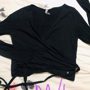 Fabletics size L fits like M